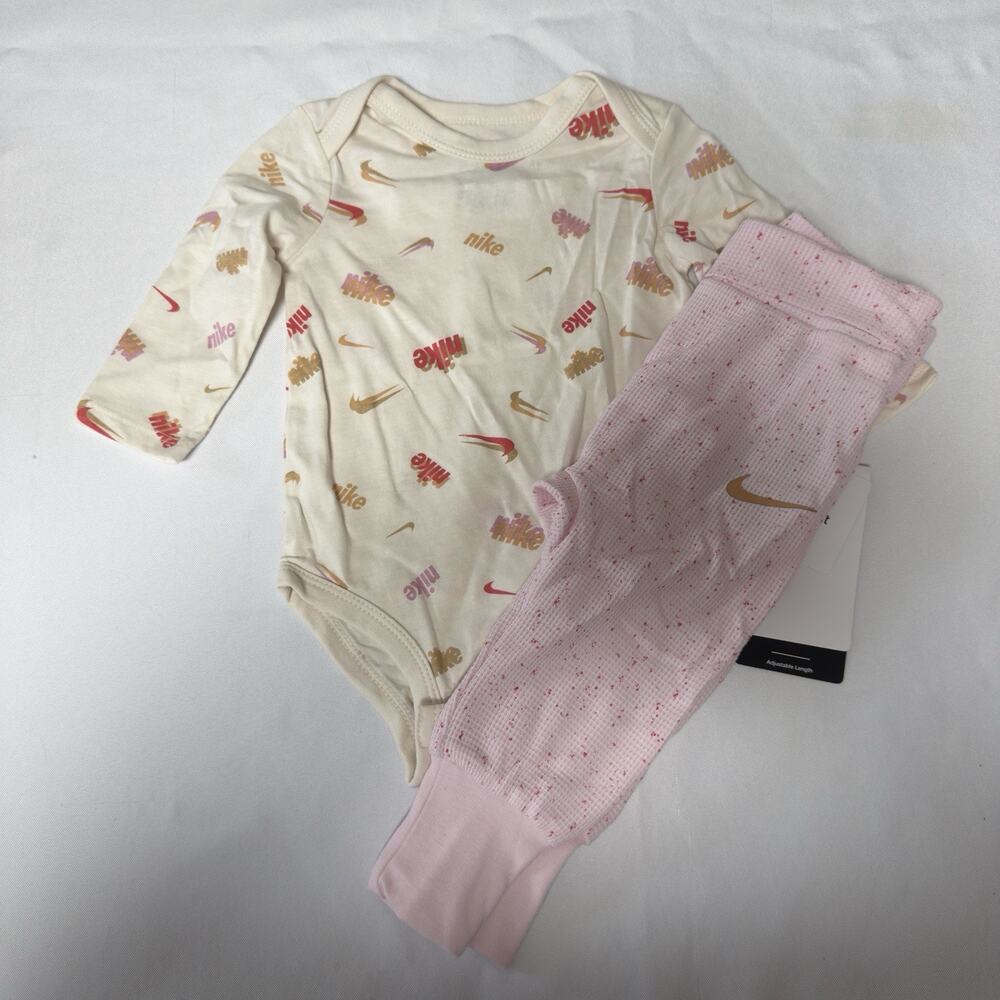 Nike Printed Bodysuit and Pants 2-piece Set Girls 6 Months Long Sleeves - Picture 1 of 4